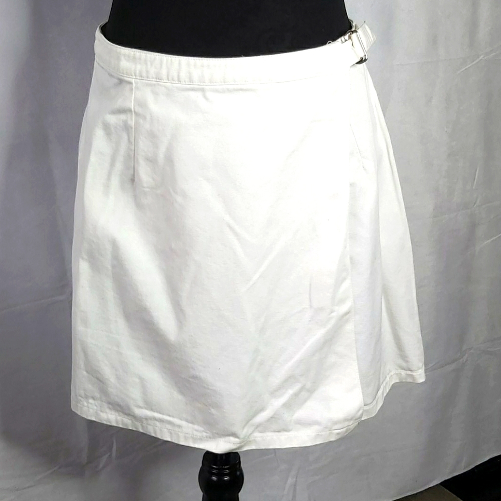 Espirit white golf skirt